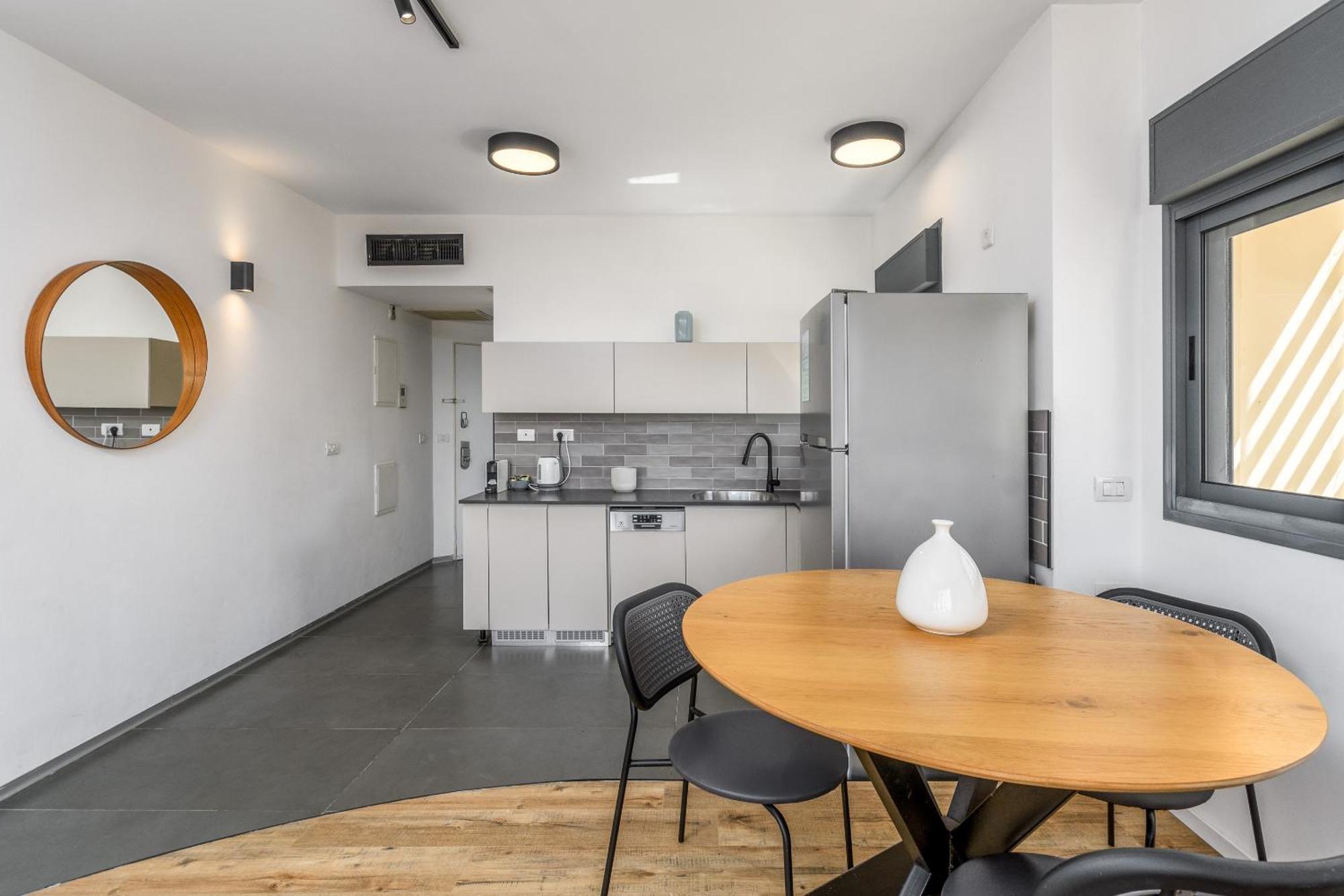 Modern & Sunny 1 Bdr W Balcony And Parking Apartment Tel Aviv Exterior photo