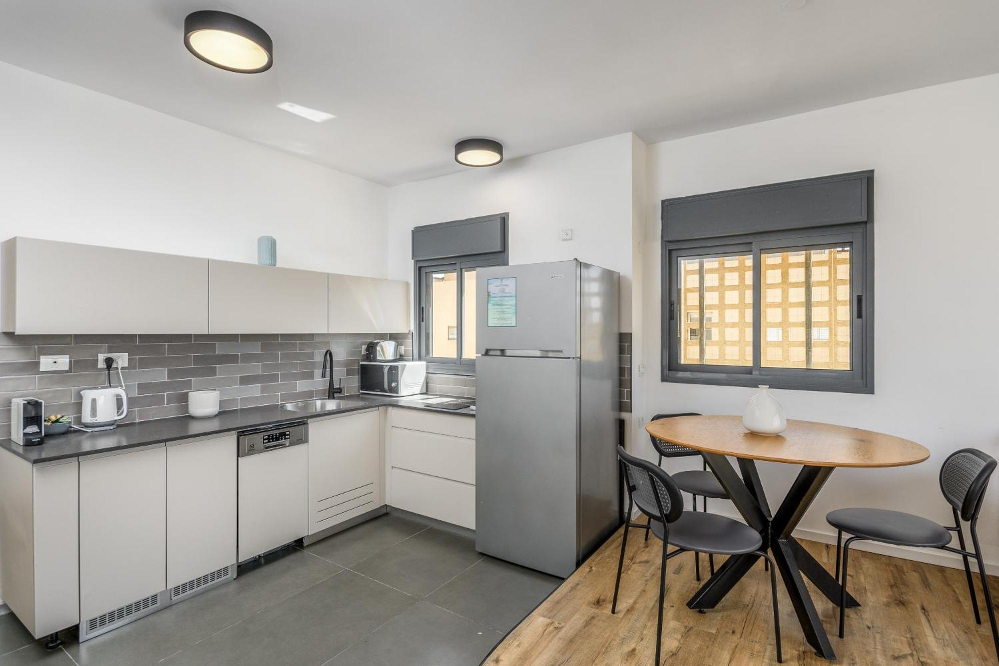Modern & Sunny 1 Bdr W Balcony And Parking Apartment Tel Aviv Exterior photo