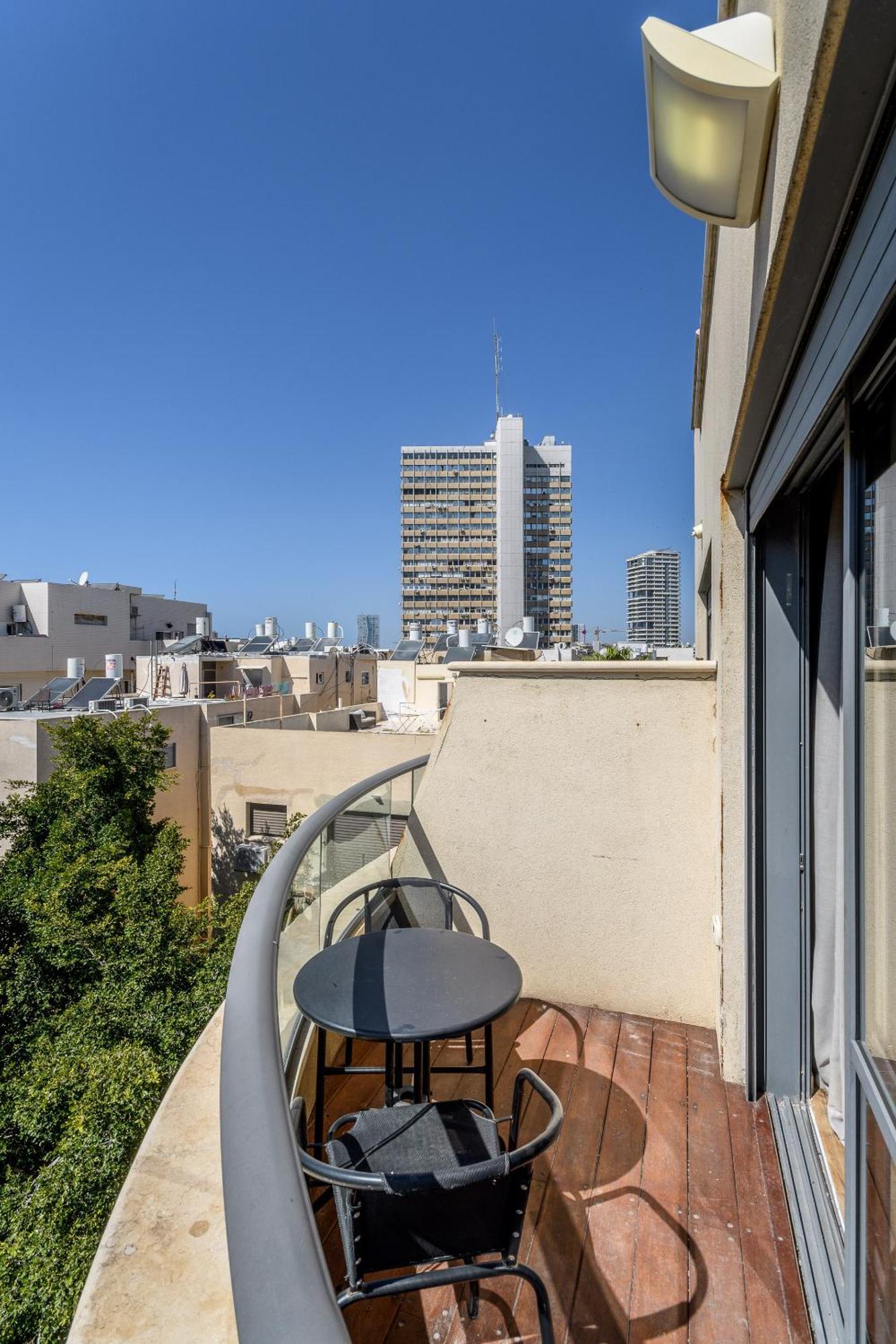 Modern & Sunny 1 Bdr W Balcony And Parking Apartment Tel Aviv Exterior photo